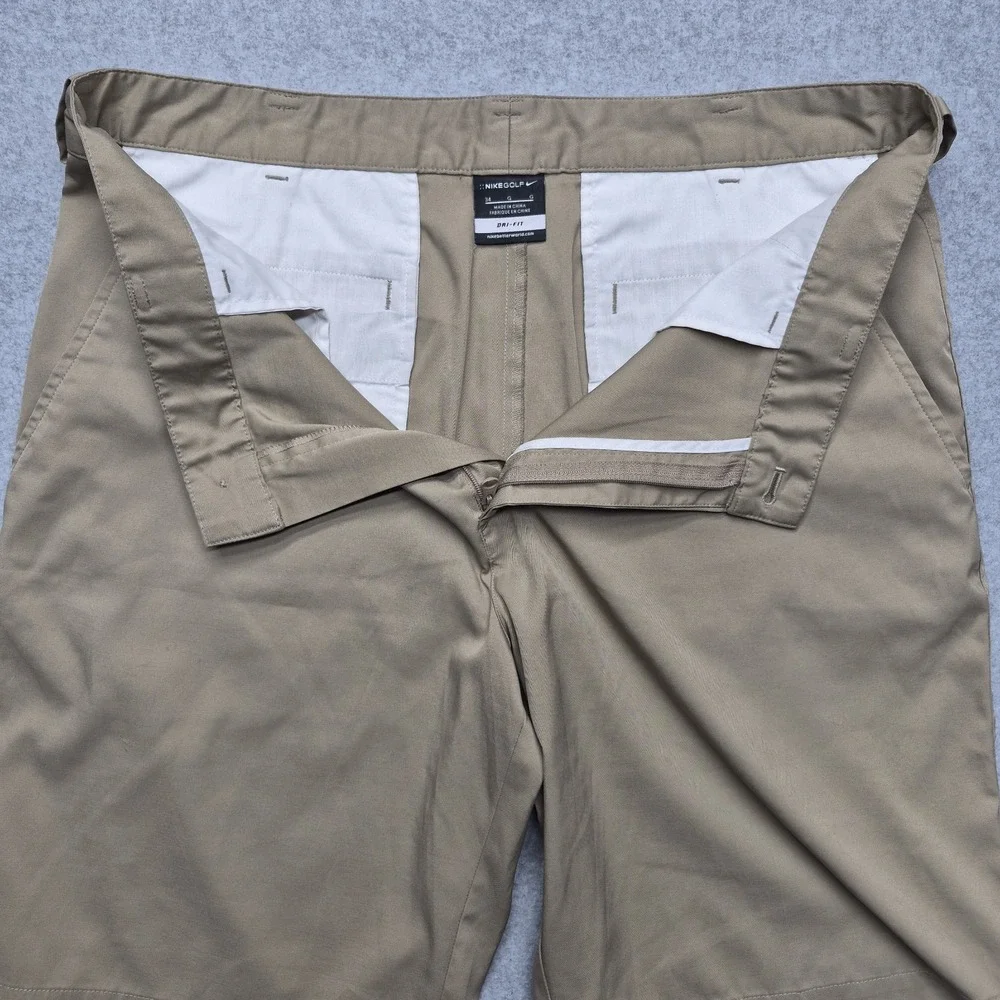 Nike Golf Dri-FIT Shorts Mens 34 Beige Tan Flat Front Stretch Lightweight